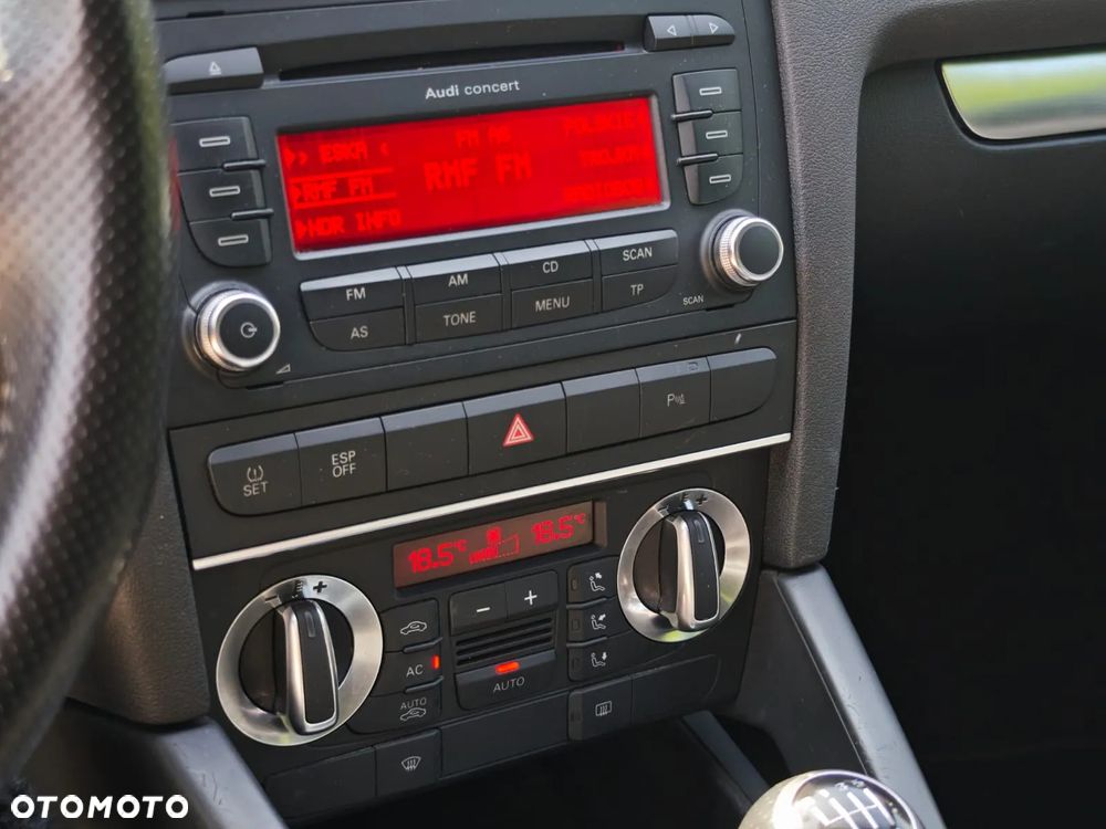 Audi A3 2.0 TDI DPF S line Sportpaket - 19