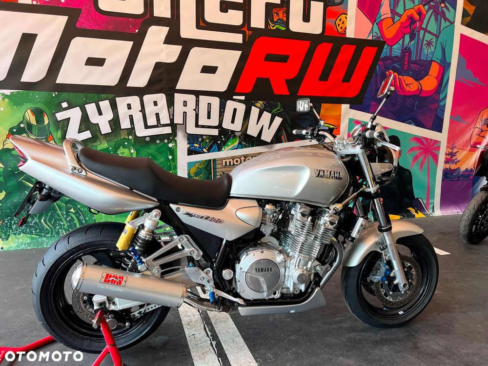 Yamaha XJR - 5