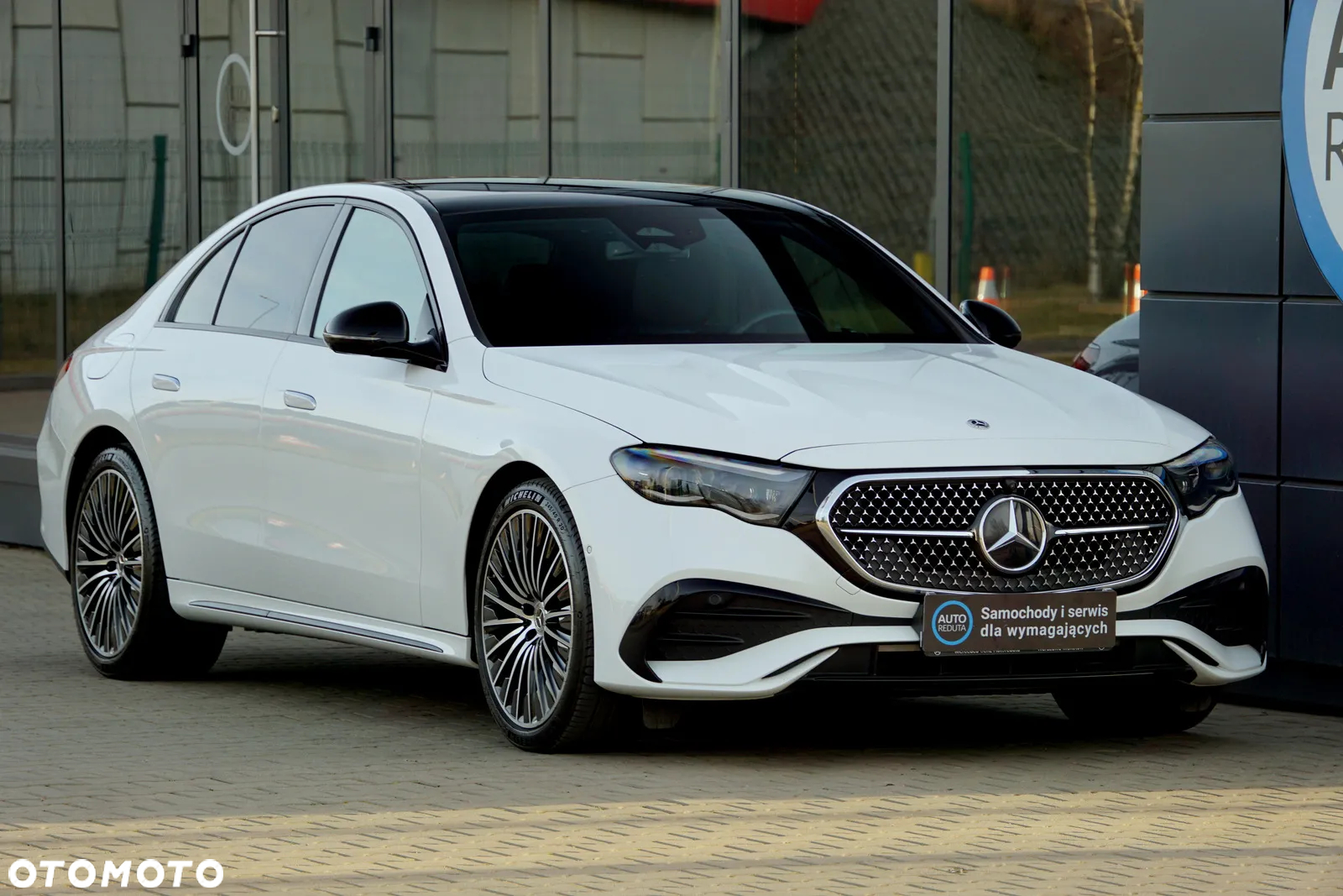Mercedes-Benz Klasa E 220 d 4Matic 9G-TRONIC Edition AMG Line - 4