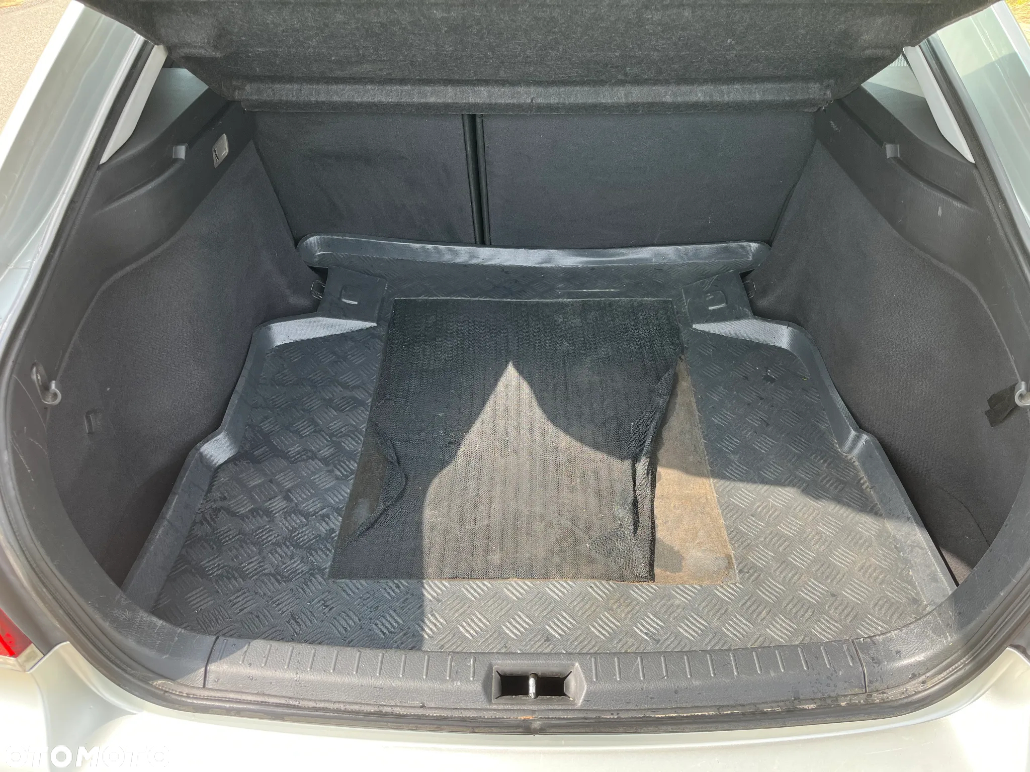 Toyota Avensis 1.8 VVT-i - 17