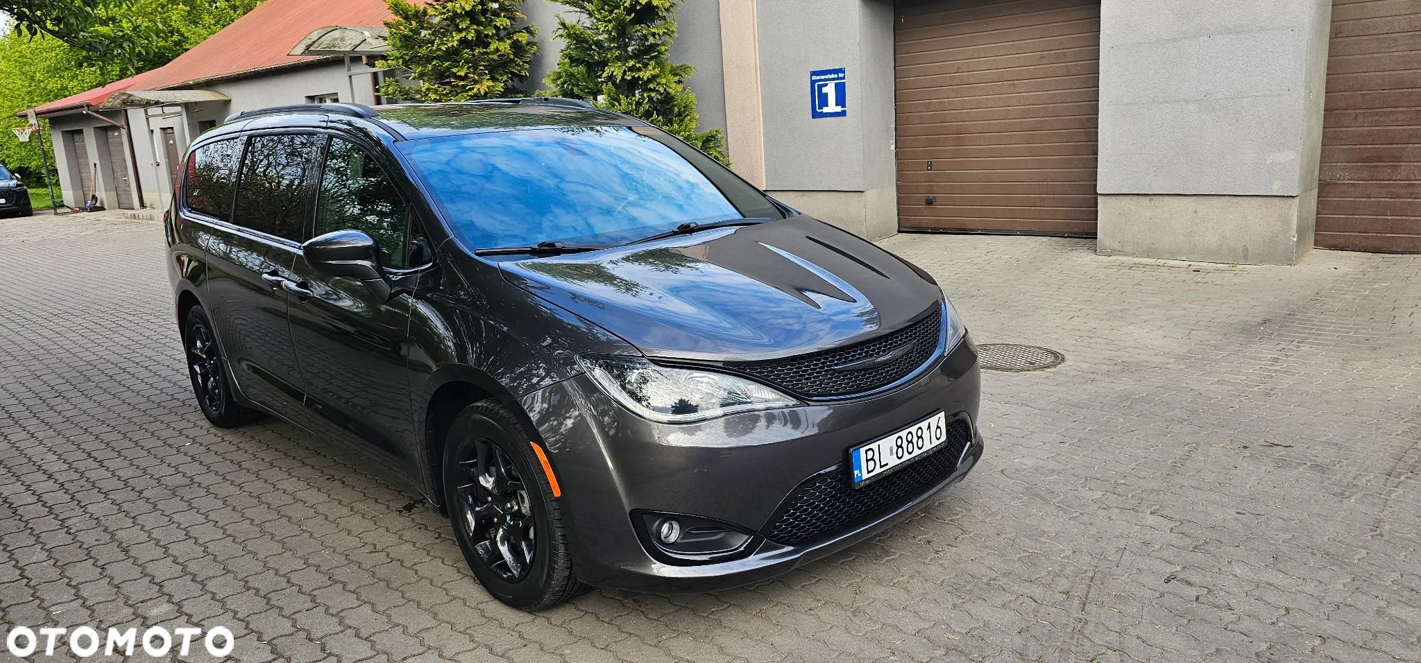 Chrysler Pacifica - 39