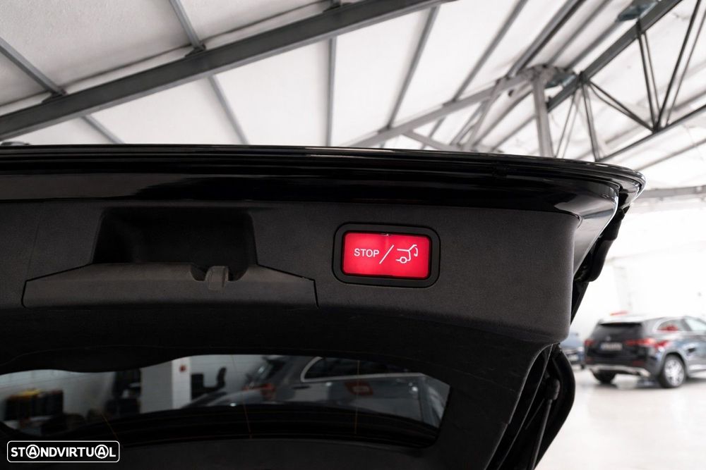 Mercedes-Benz C 220 d Station 9G-TRONIC Night Edition - 10