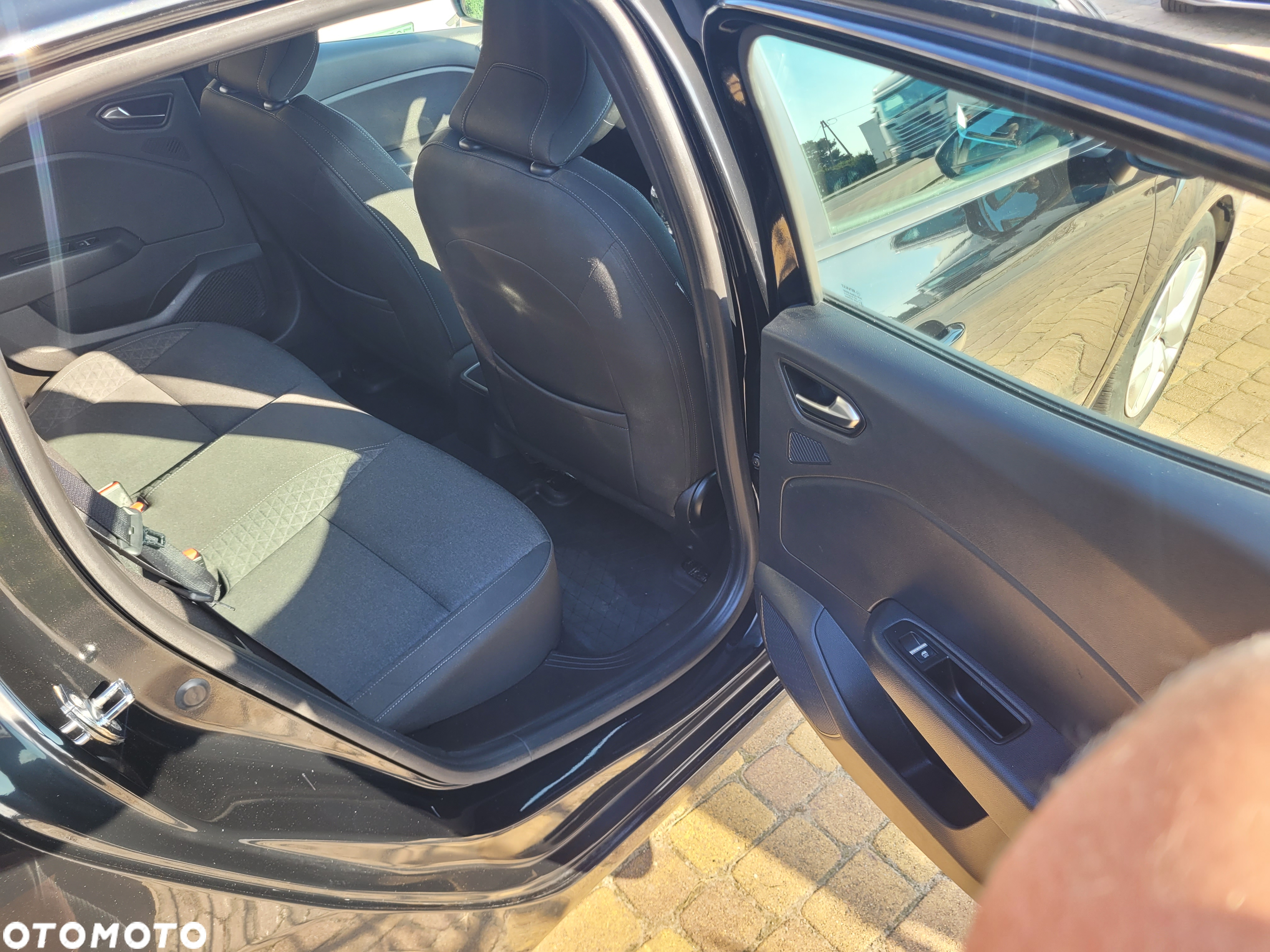 Renault Clio - 9