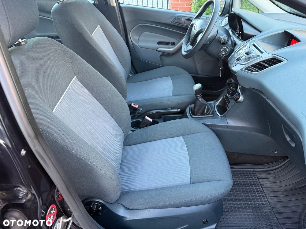 Ford Fiesta - 16