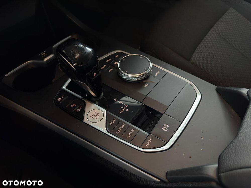 BMW Seria 1 118i Advantage - 14