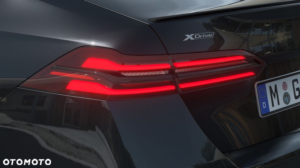 BMW Seria 5 520d xDrive mHEV M Sport - 9