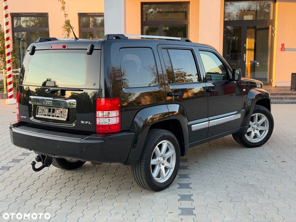 Jeep Cherokee - 14
