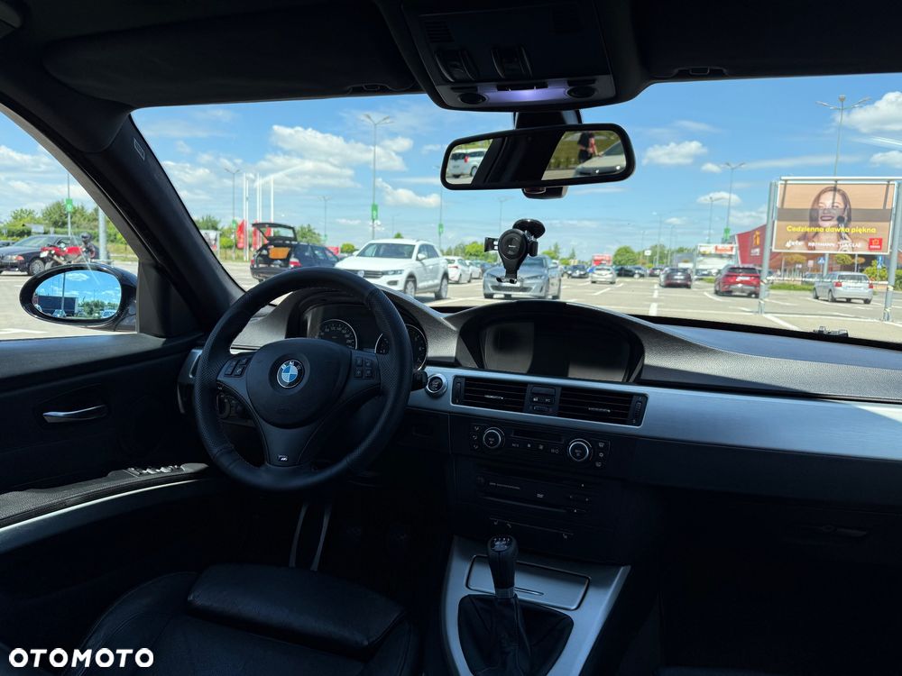 BMW Seria 3 325i - 18
