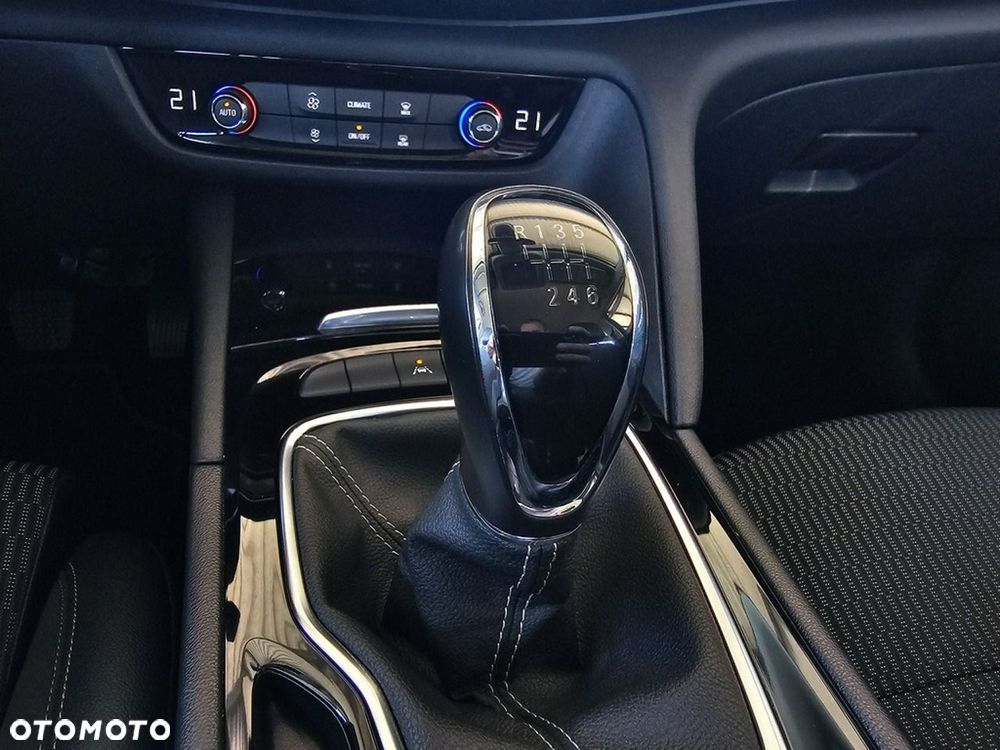 Opel Insignia - 27