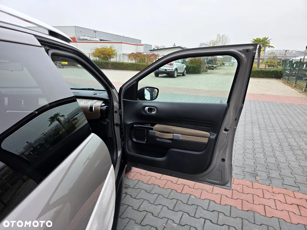 Citroën C4 Cactus 1.2 PureTech Shine Edition S&S - 15