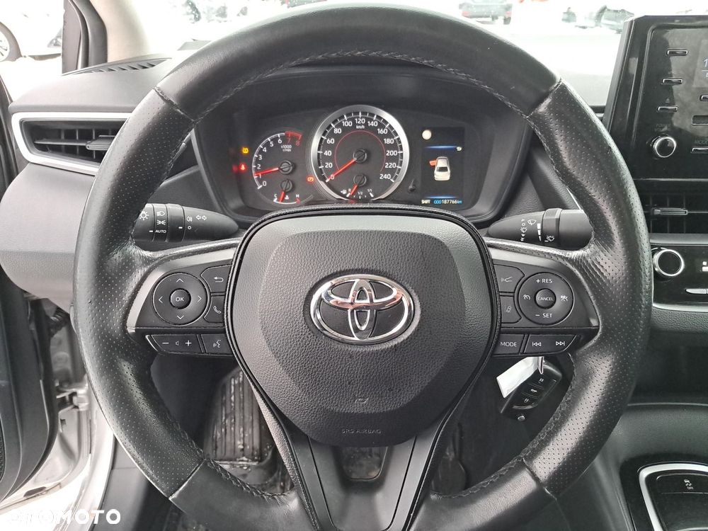 Toyota Corolla - 11
