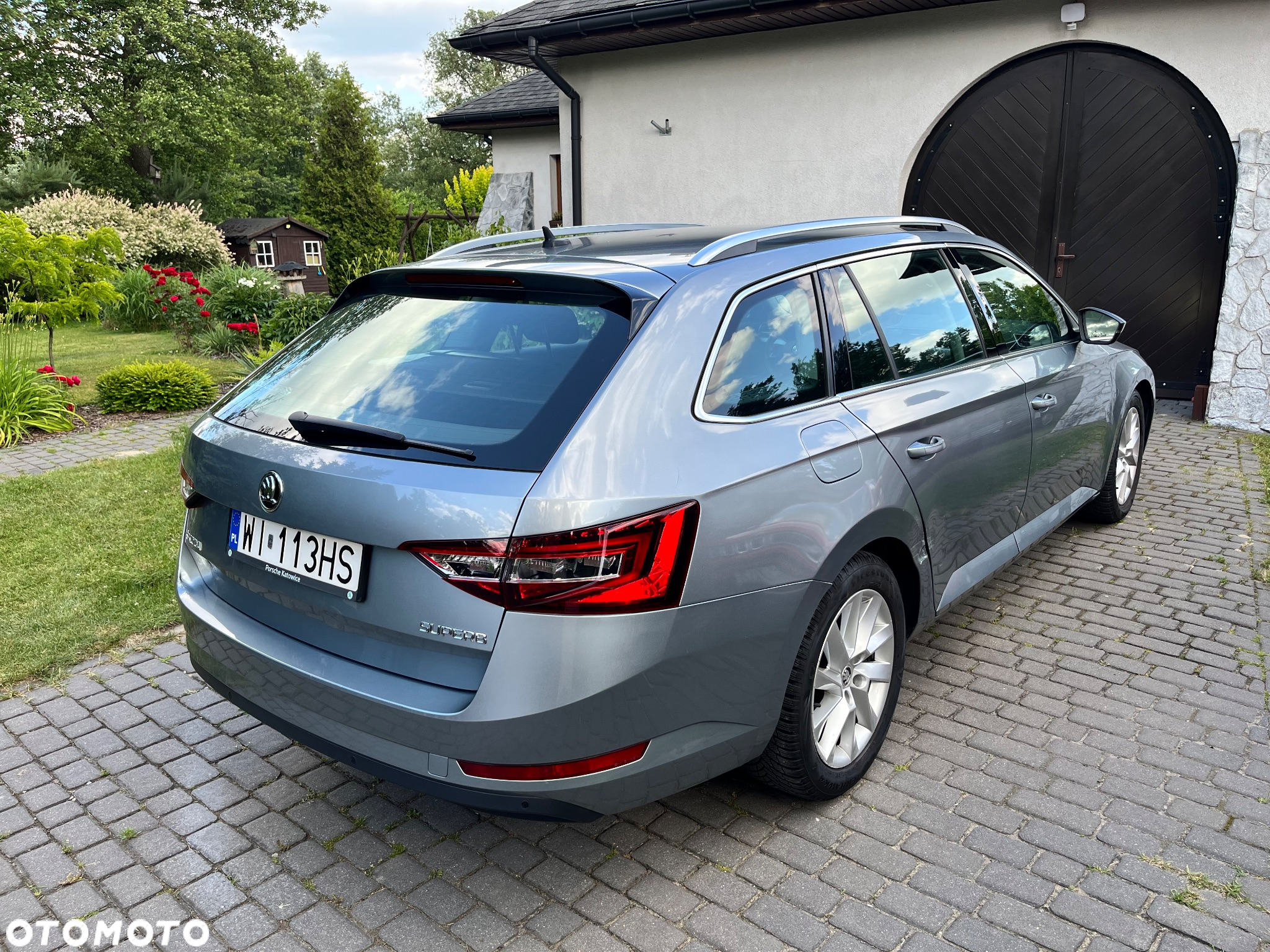 Skoda Superb 2.0 TDI Ambition - 4