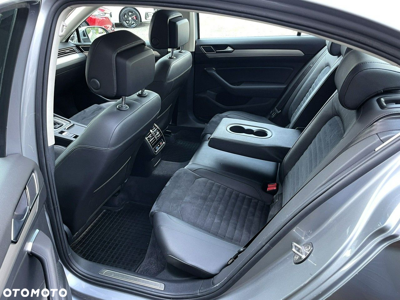 Volkswagen Passat 2.0 TDI BMT Highline DSG - 26