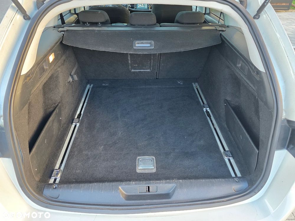 Peugeot 308 BlueHDi 120 Stop & Start Business-Line - 32