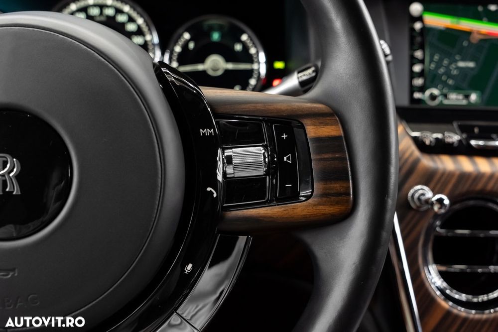 Rolls-Royce Cullinan Standard - 36