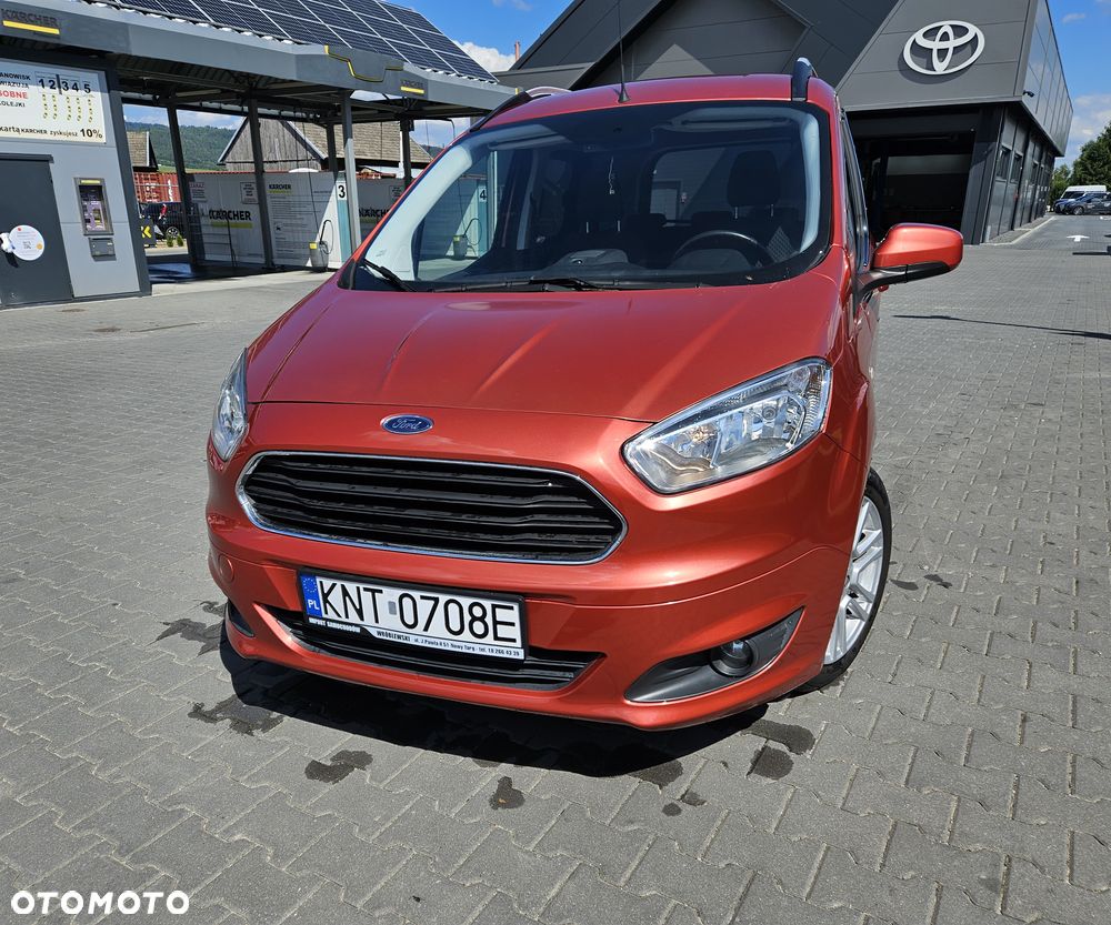 Ford Tourneo Courier 1.0 EcoBoost S&S Titanium - 4