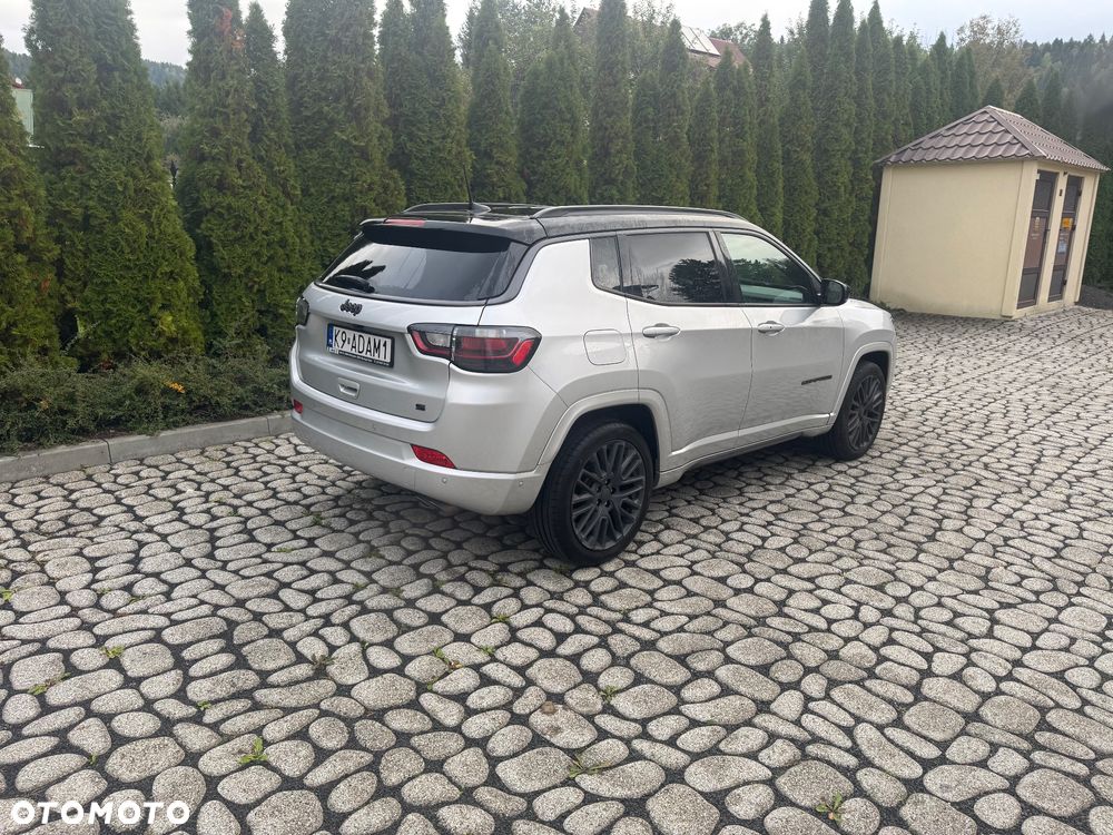 Jeep Compass - 12