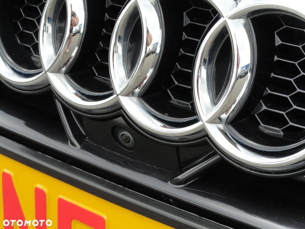 Audi A4 Avant 35 TDI S tronic S line - 35