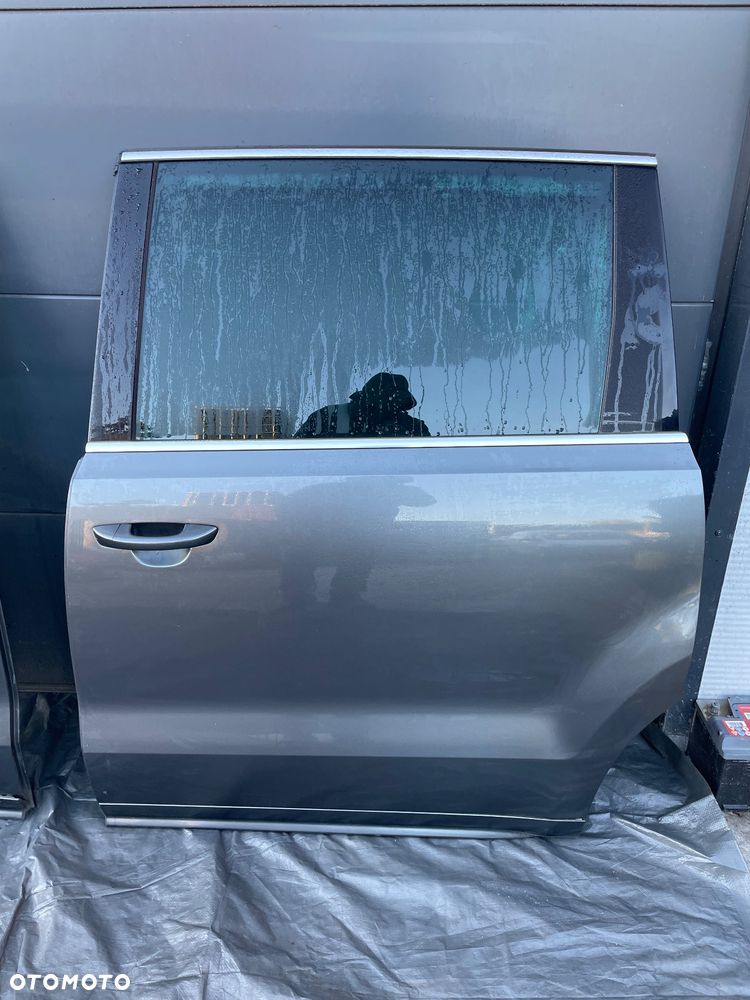 VW SHARAN 7N ALHAMBRA 7N drzwi lewy tył w kolor LR7H