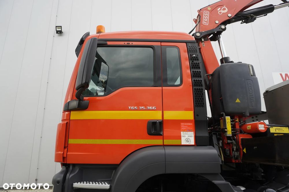 MAN TGS 35.360 E6 8×2 / HDS Fassi F235A.2.22 / pilot / 100 MTH!_255790 - 21