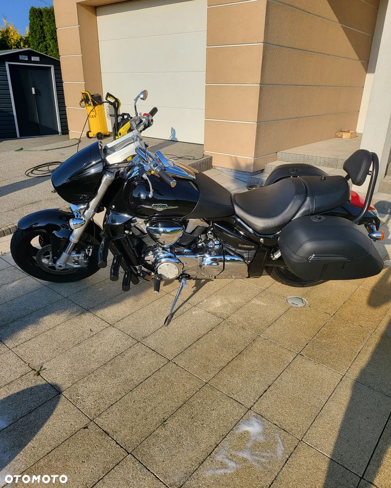 Suzuki Intruder - 6