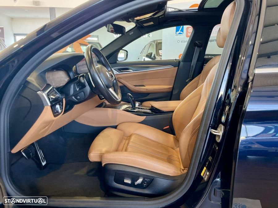 BMW 530 e Pack Desportivo M - 15