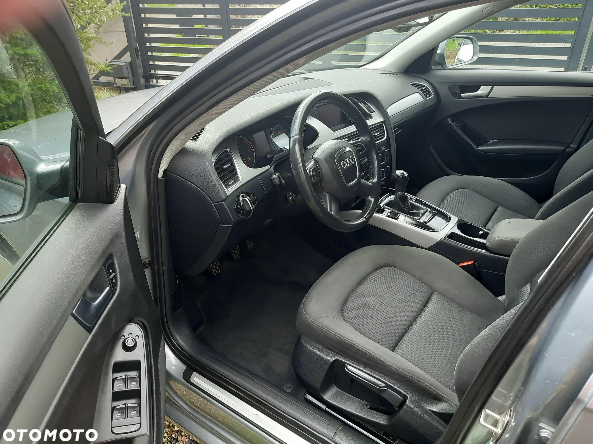 Audi A4 Avant 2.0 TDI DPF Ambiente - 8