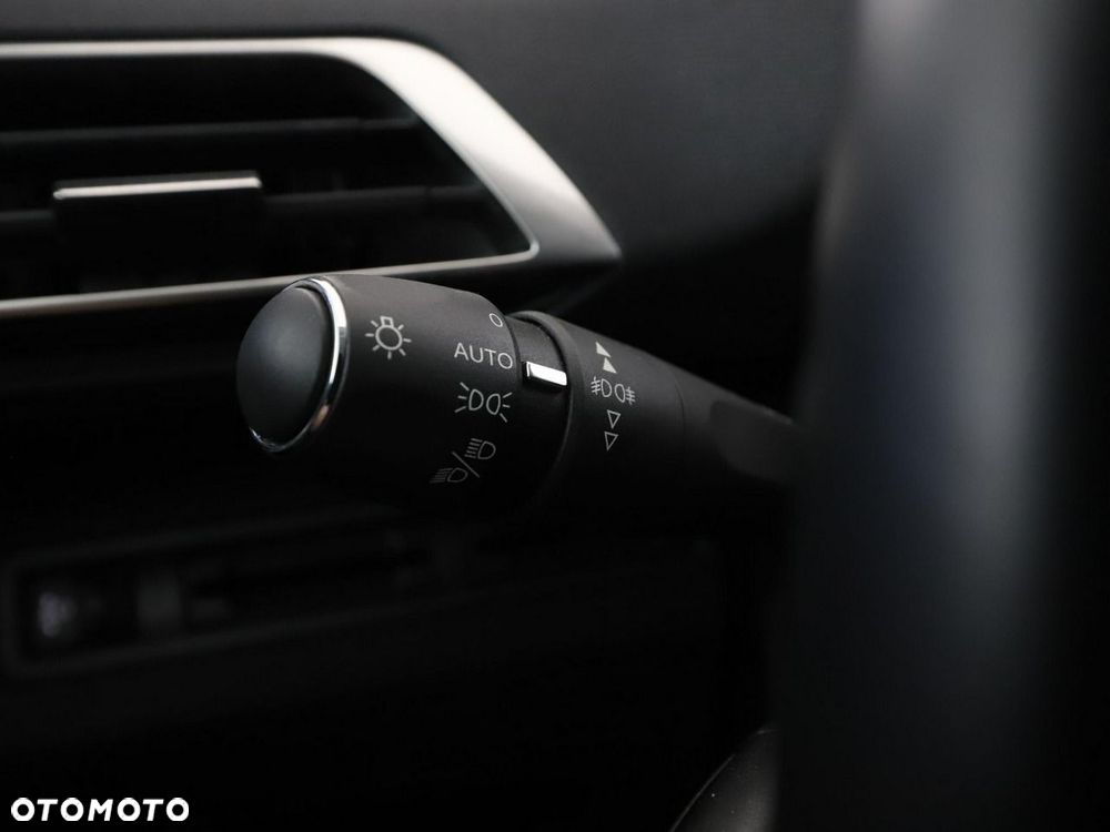 Peugeot 3008 1.2 PureTech Allure - 35