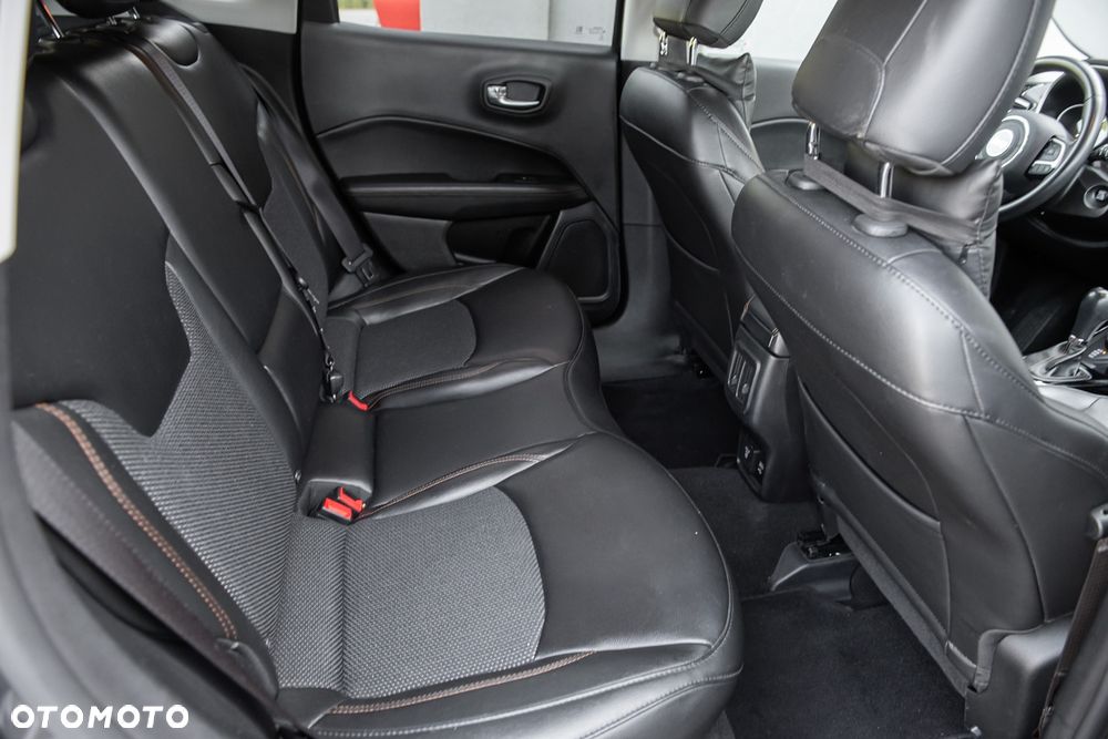 Jeep Compass 1.4 TMair Limited 4WD S&S - 31