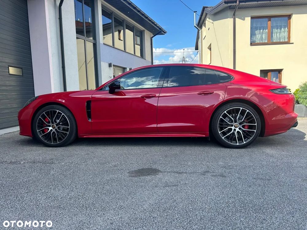 Porsche Panamera GTS - 12
