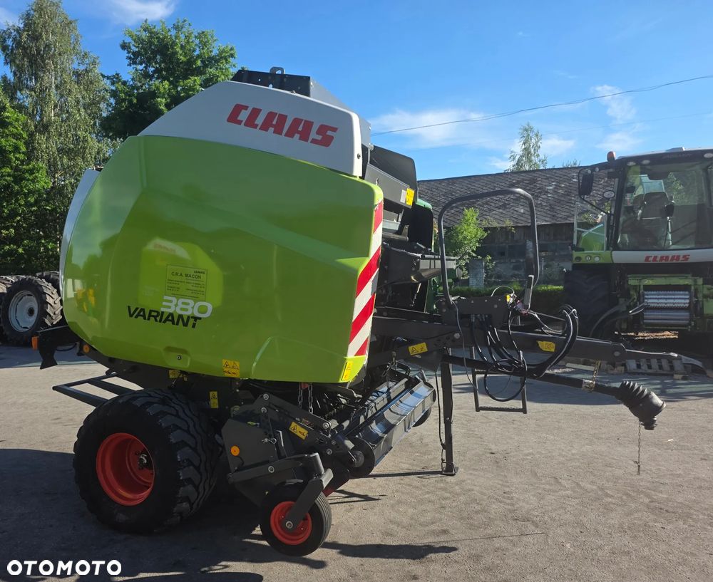 Claas Variant 380 - 21