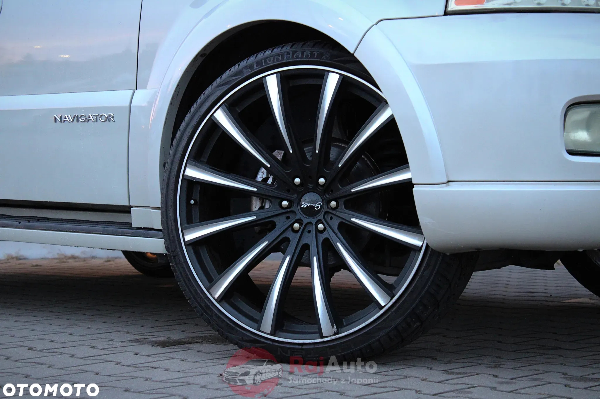 Lincoln Navigator 5.4 4WD Luxury - 12