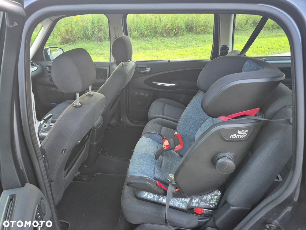 Ford Galaxy 2.3 Ghia - 7