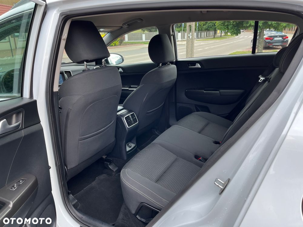 Kia Sportage 1.6 GDI 2WD DREAM-TEAM EDITION - 11