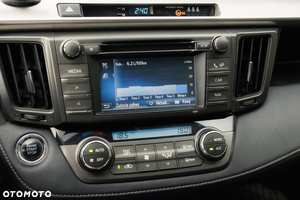 Toyota RAV4 - 30