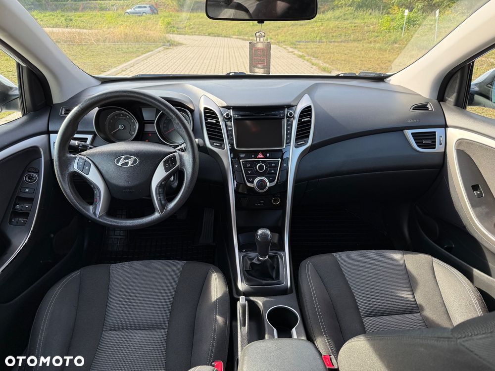 Hyundai i30 1.4 Classic + - 8