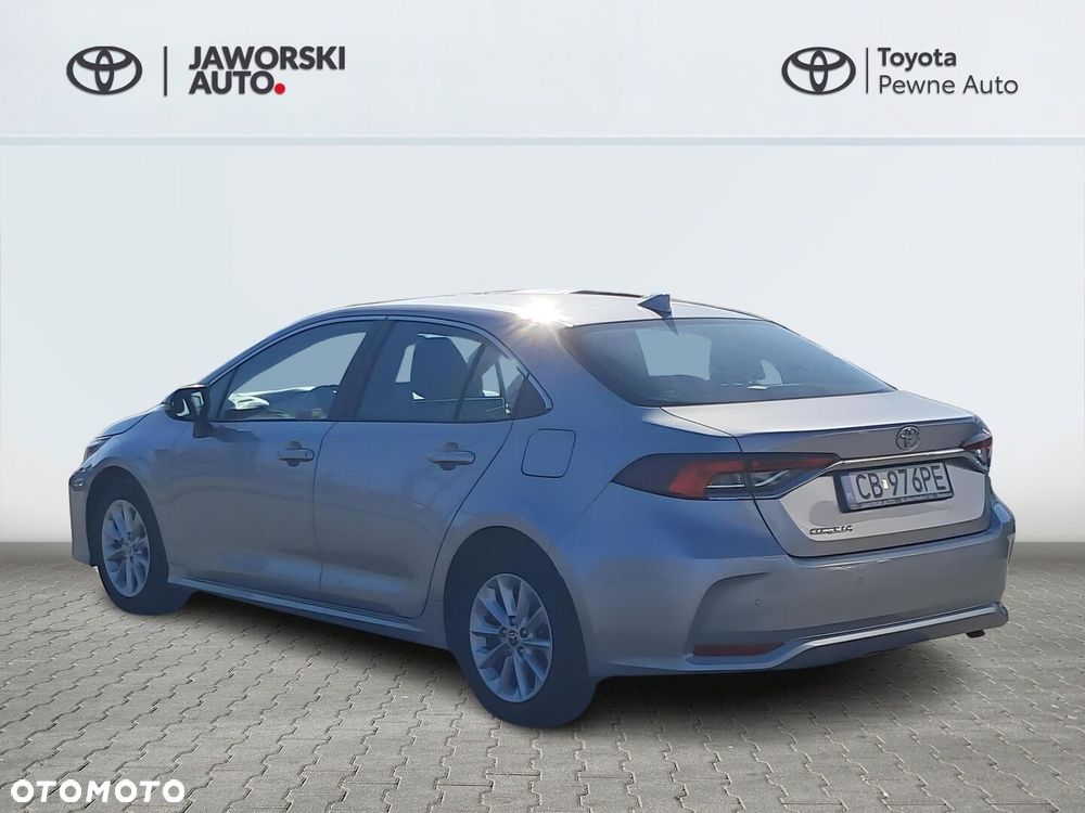 Toyota Corolla - 5