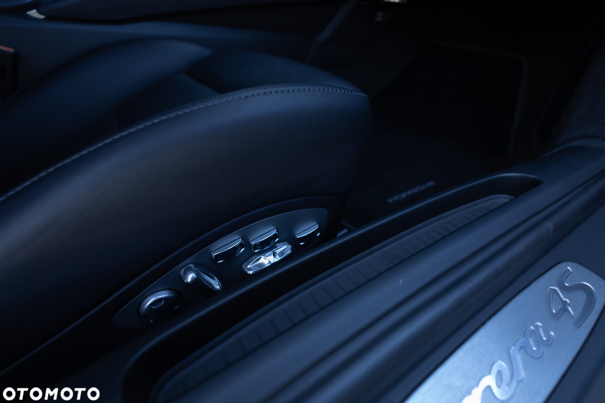 Porsche 911 Carrera 4S PDK - 19