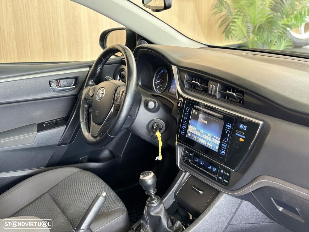 Toyota Corolla - 9