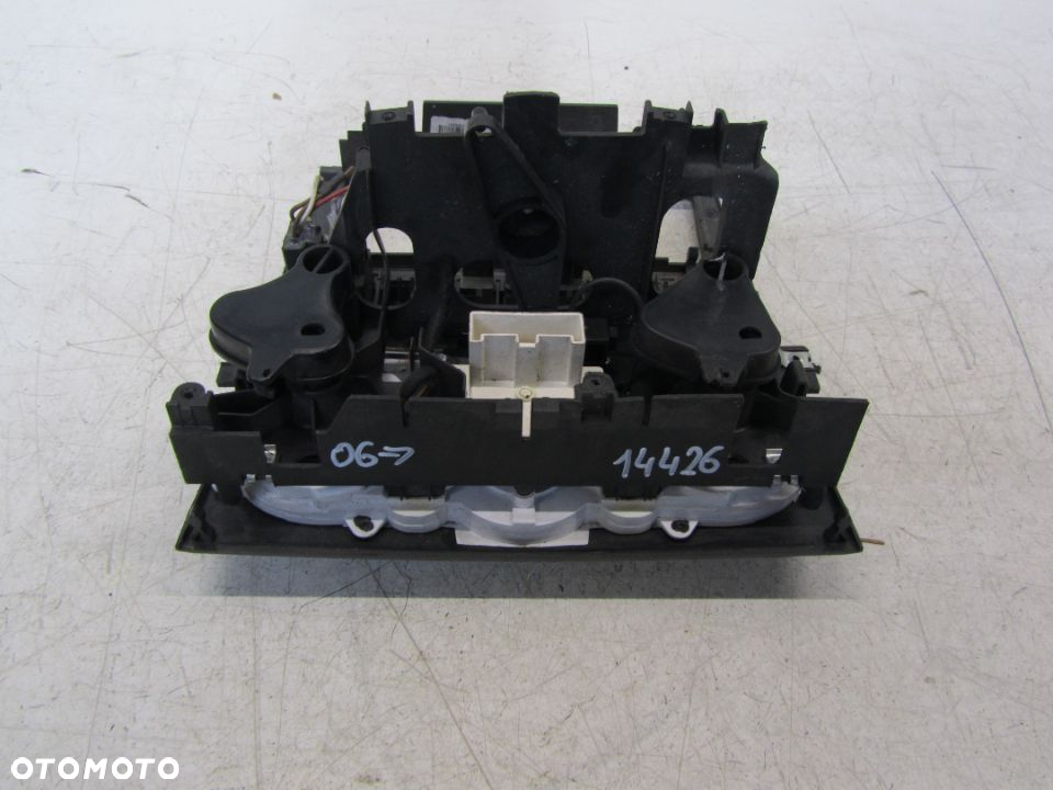 Iveco Daily 06-> panel nawiewu - 3