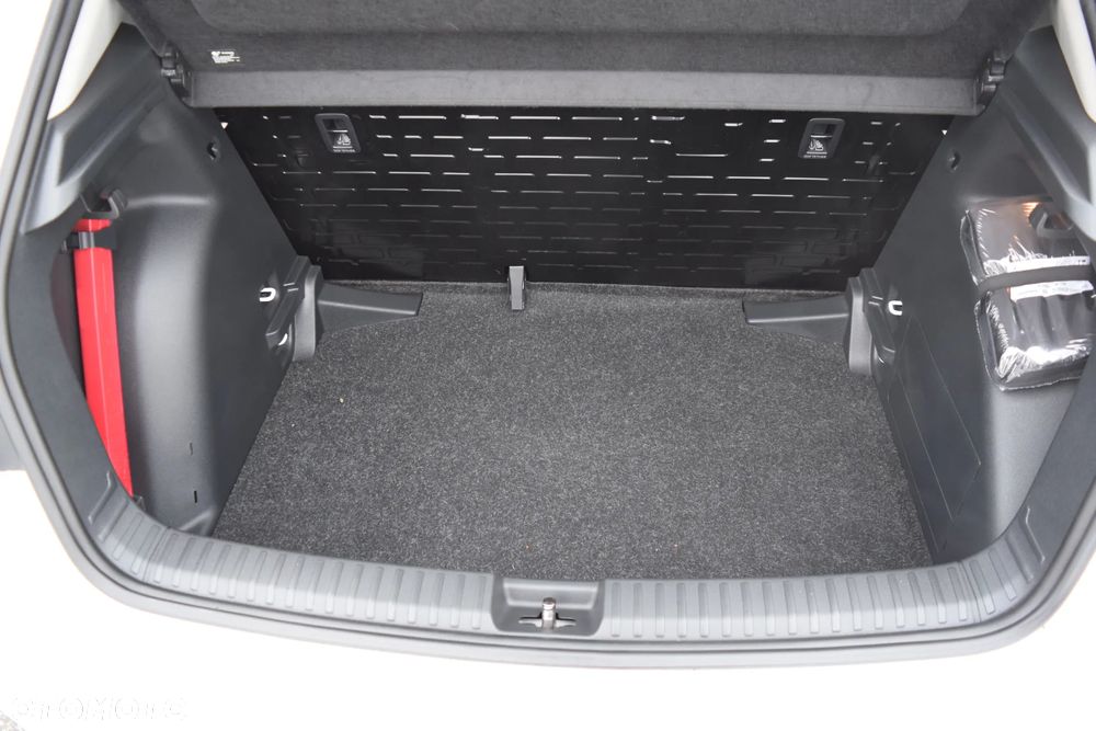 Skoda Fabia 1.0 MPI Style - 19