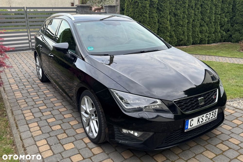 Seat Leon 2.0 TDI DPF Ecomotive DSG FR - 1