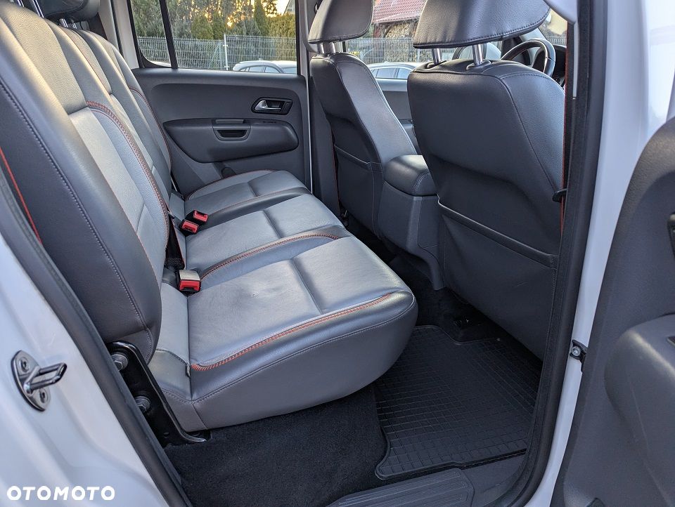 Volkswagen Amarok 2.0 BiTDI Autm Canyon - 29