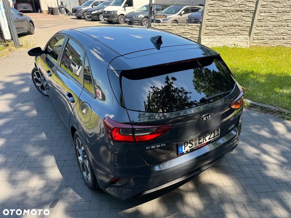 Kia Ceed - 14
