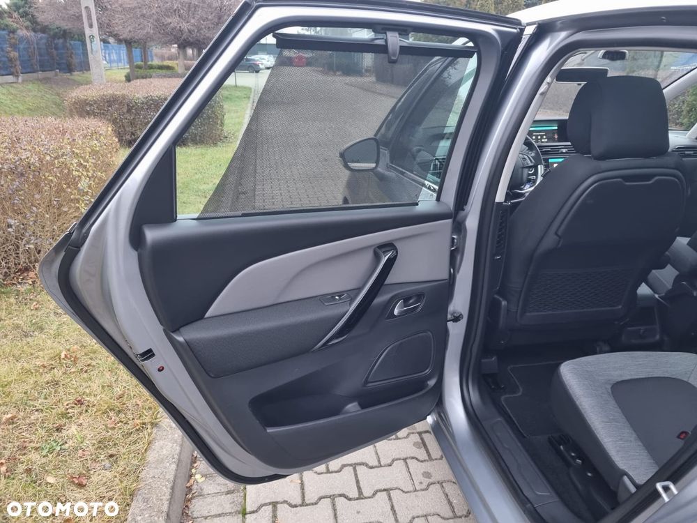 Citroën C4 Picasso BlueHDi 150 Business Class - 13