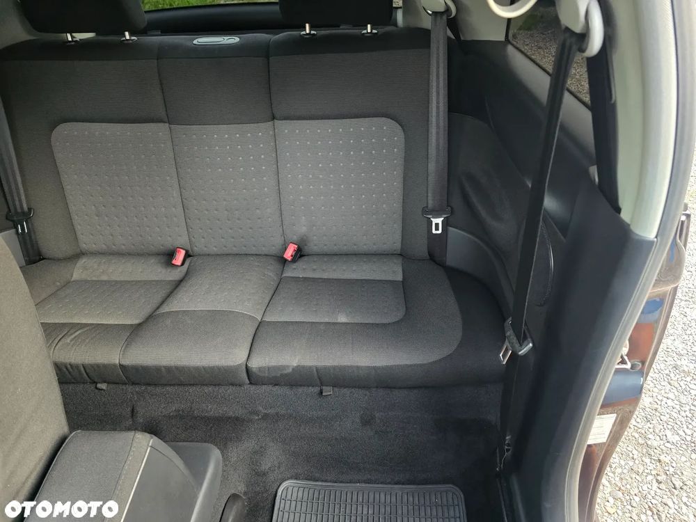 Volkswagen New Beetle 1.6 Freestyle - 29