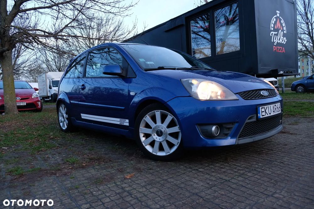 Ford Fiesta - 9