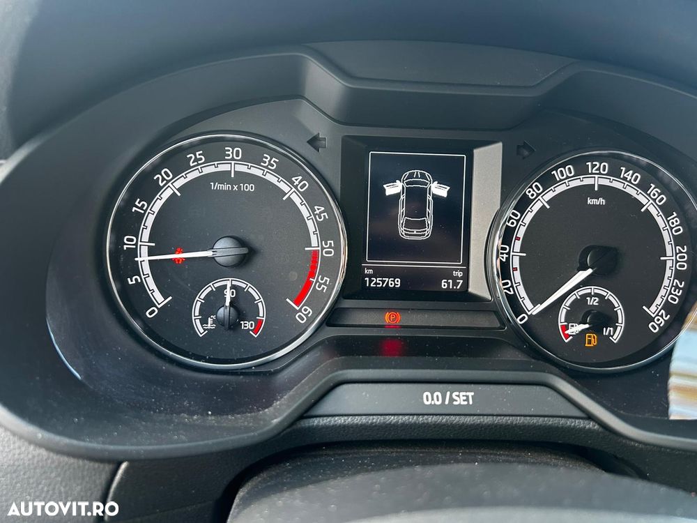 Skoda Octavia Combi 1.6 TDI Drive - 14