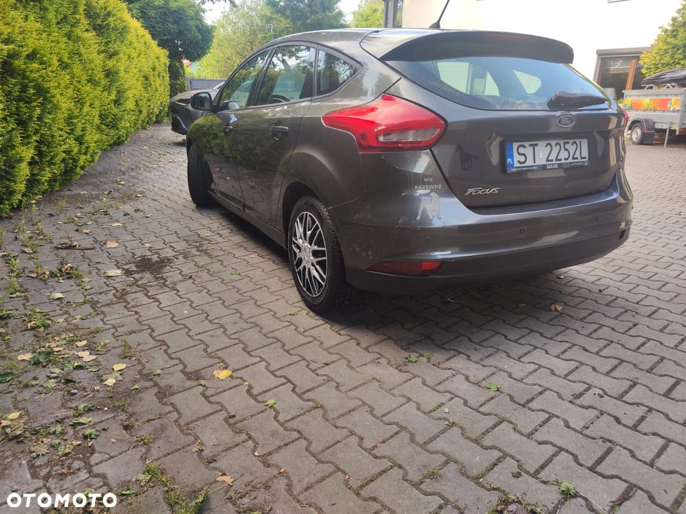 Ford Focus 1.6 Titanium - 17