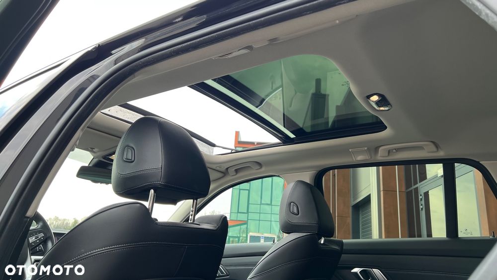 BMW Seria 3 320d xDrive Luxury Line - 23